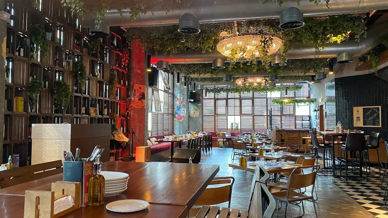 Visualisation of Raydock Café